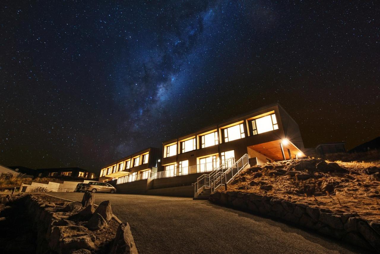 Galaxy Boutique Hotel بحيرة تيكابو المظهر الخارجي الصورة The Atacama Desert is one of the driest places on Earth.