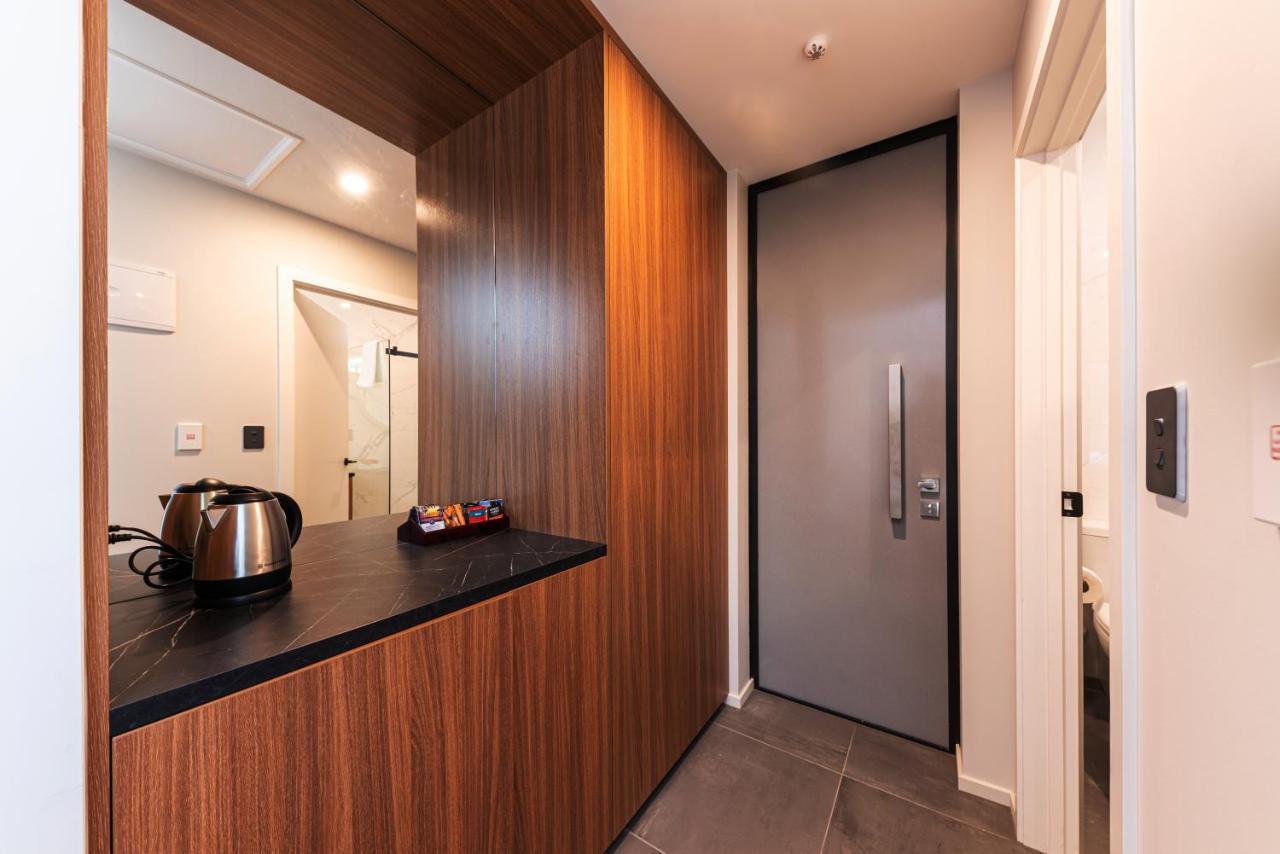 Galaxy Boutique Hotel بحيرة تيكابو المظهر الخارجي الصورة A modern Japanese kitchen