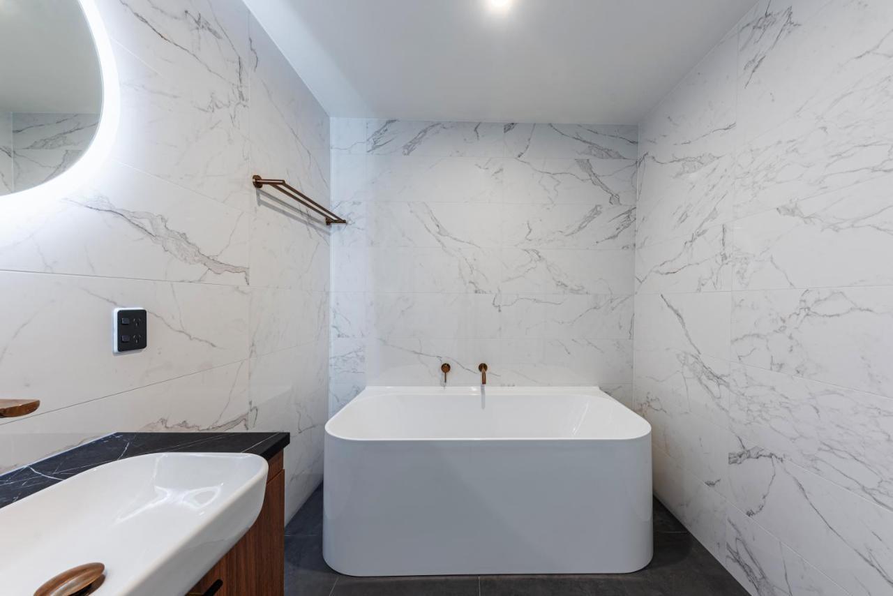 Galaxy Boutique Hotel بحيرة تيكابو المظهر الخارجي الصورة Bathroom